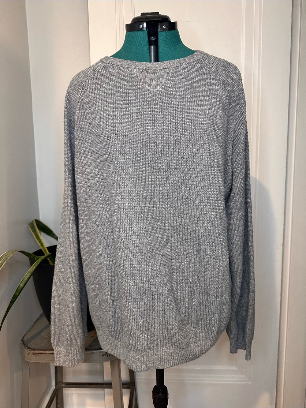 Lucky Brand Women's Light Heather Gray Crewneck Sweater